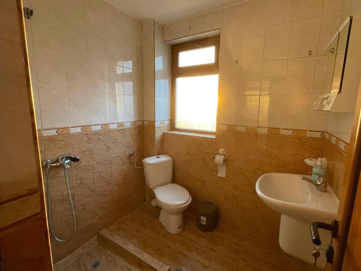 Bar & Guests Room Ela Близнаци Екстериор снимка